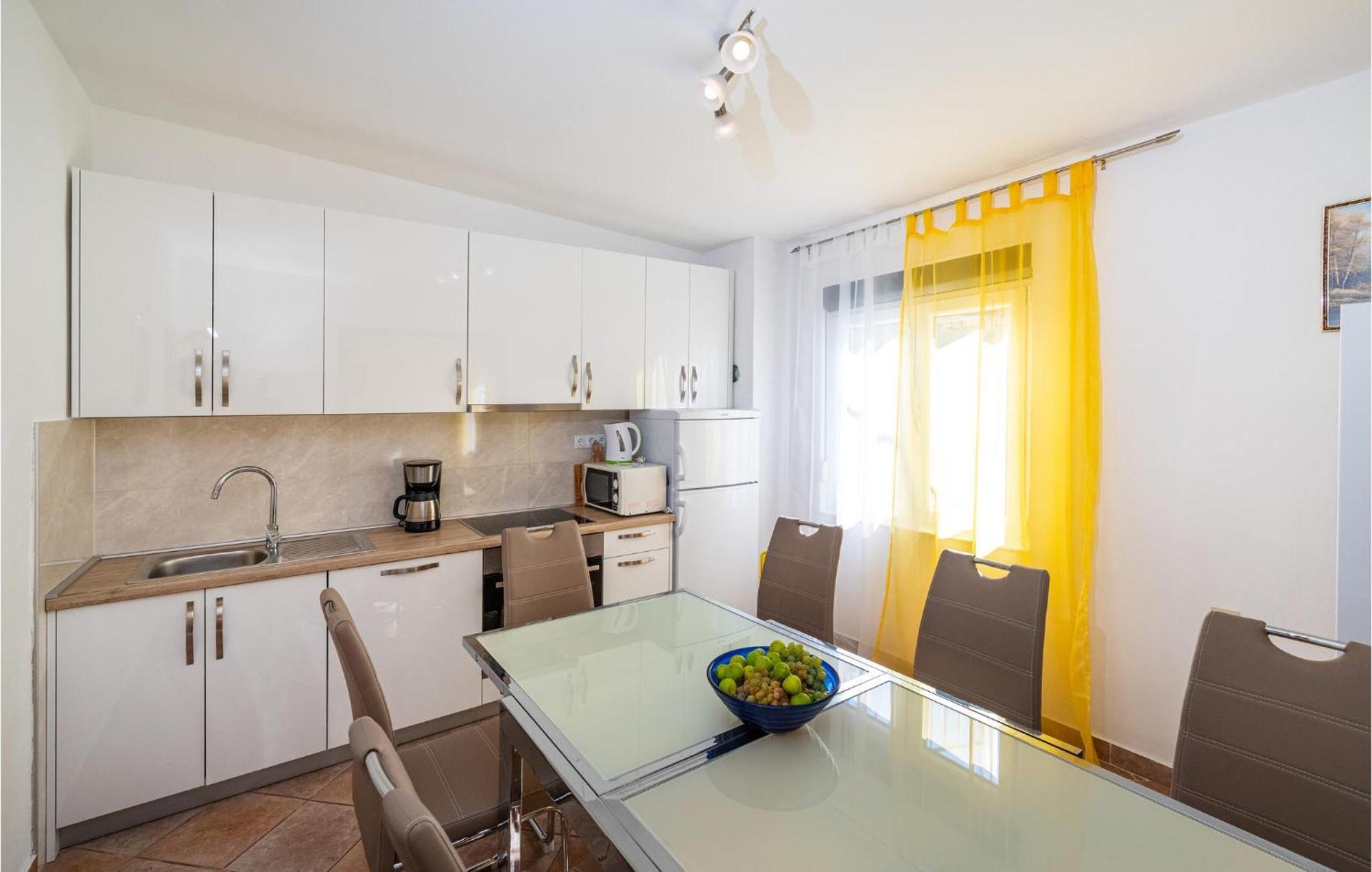 Beautiful Home In Rovanjska With Wifi 외부 사진