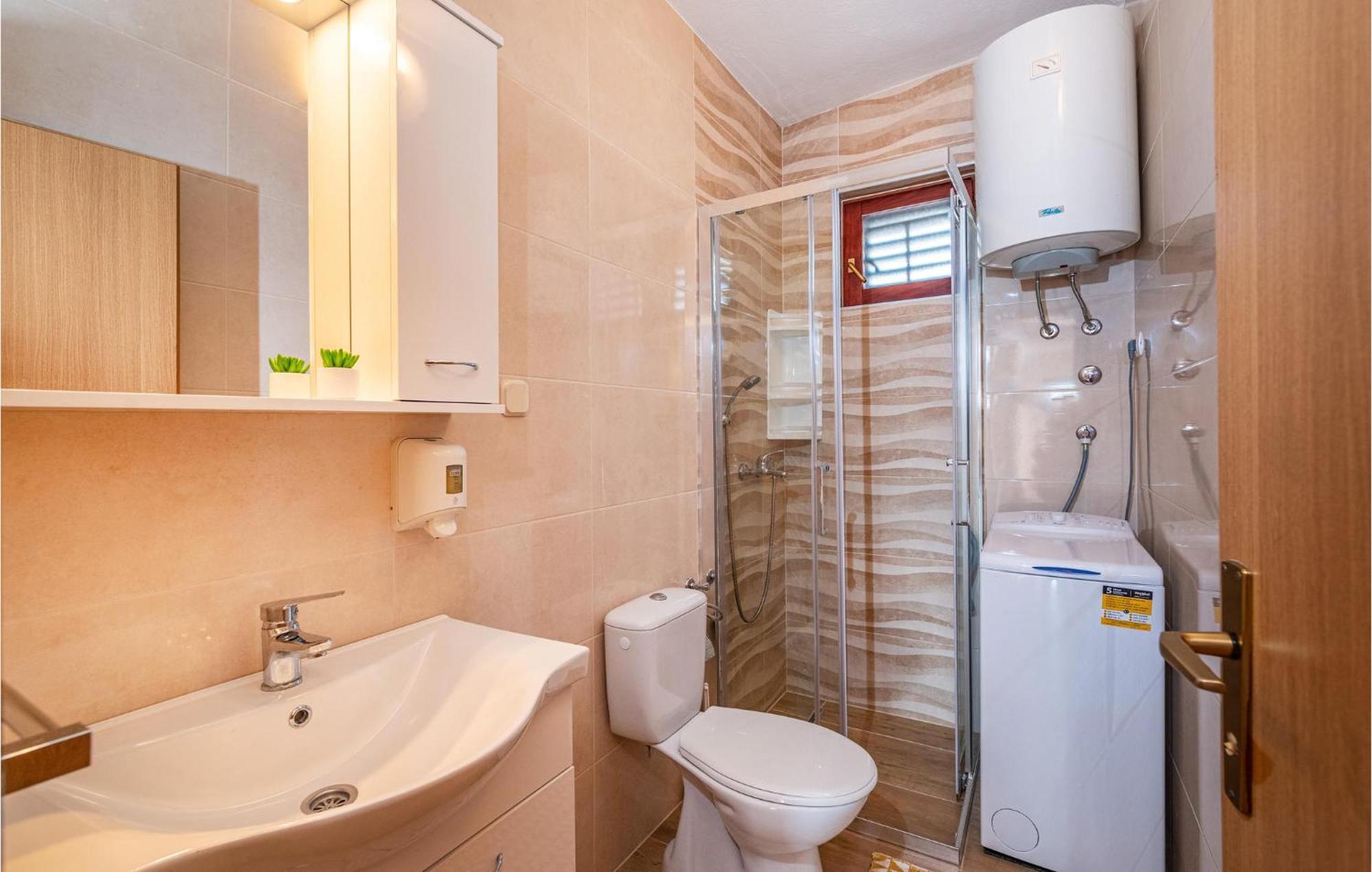 Beautiful Home In Rovanjska With Wifi 외부 사진