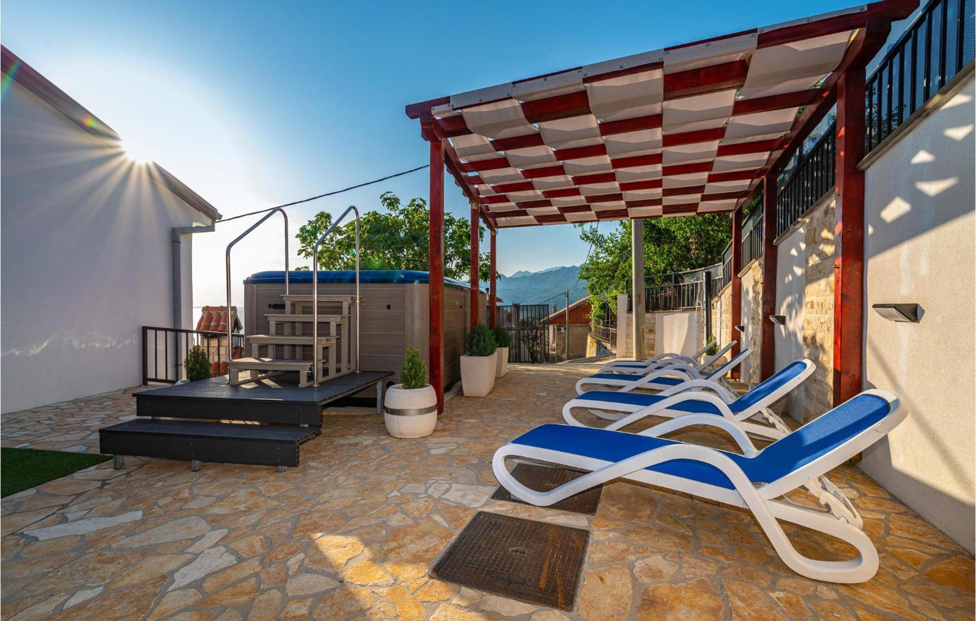 Beautiful Home In Rovanjska With Wifi 외부 사진